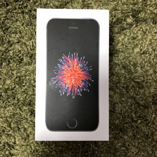 アップル(Apple)のiPhonese 黒色箱 専用イヤフォン付き(ヘッドフォン/イヤフォン)