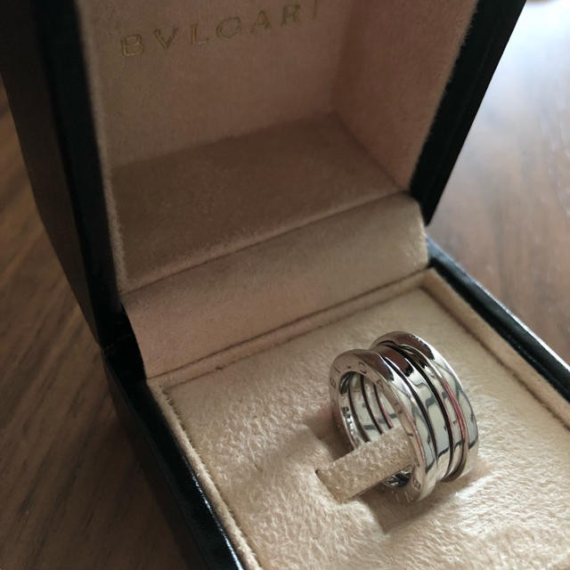 BVLGARI(ブルガリ)のBVLGARI B-ZERO1 ケース付属 レディースのアクセサリー(リング(指輪))の商品写真