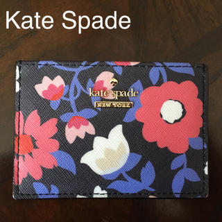 ケイトスペードニューヨーク(kate spade new york)の★新品★ケイトスペード 花柄カードケース(名刺入れ/定期入れ)