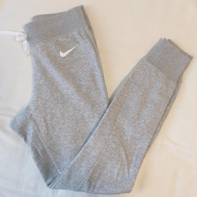 NIKE(ナイキ)の[Lapu様専用]NIKE♥︎スウェットパンツ レディースのトップス(トレーナー/スウェット)の商品写真