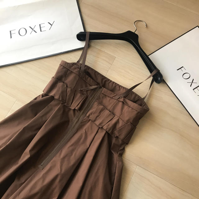 FOXEY(フォクシー)の♡極美品♡フォクシー ストレッチタフタワンピース レディースのワンピース(ひざ丈ワンピース)の商品写真