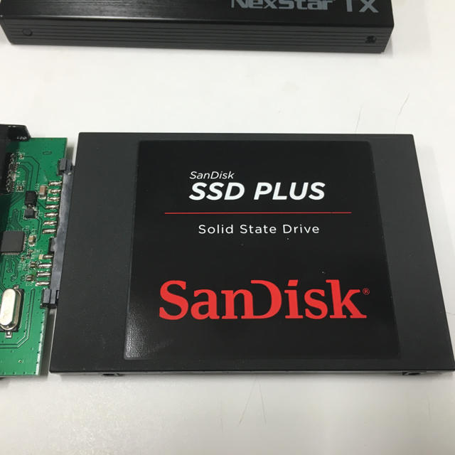 SanDisk(サンディスク)のSandisk SSD Plus 240 GB  スマホ/家電/カメラのPC/タブレット(PCパーツ)の商品写真