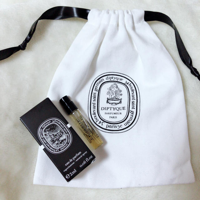 diptyque(ディプティック)のdiptyque 巾着&ミニフレグランスセット コスメ/美容の香水(香水(女性用))の商品写真