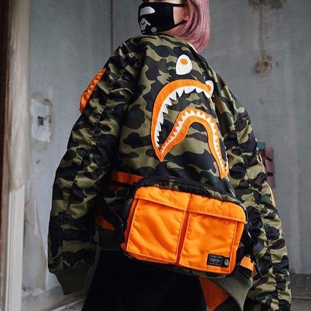 A BATHING APE(アベイシングエイプ)の【新品】Ｌサイズ BAPE×PORTER 1ST CAMO SHARK MA-1 メンズのジャケット/アウター(フライトジャケット)の商品写真