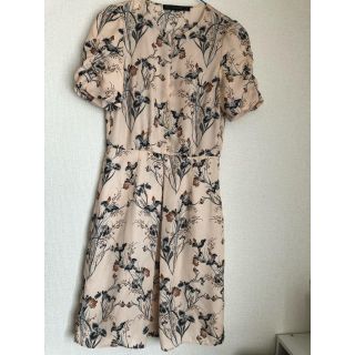 ザラ(ZARA)の花柄ワンピース(ひざ丈ワンピース)