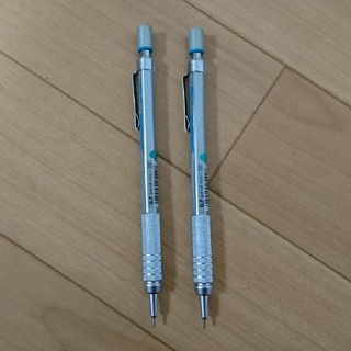 ペンテル(ぺんてる)のグラフギア500シャープペン0.7mm(ペン/マーカー)