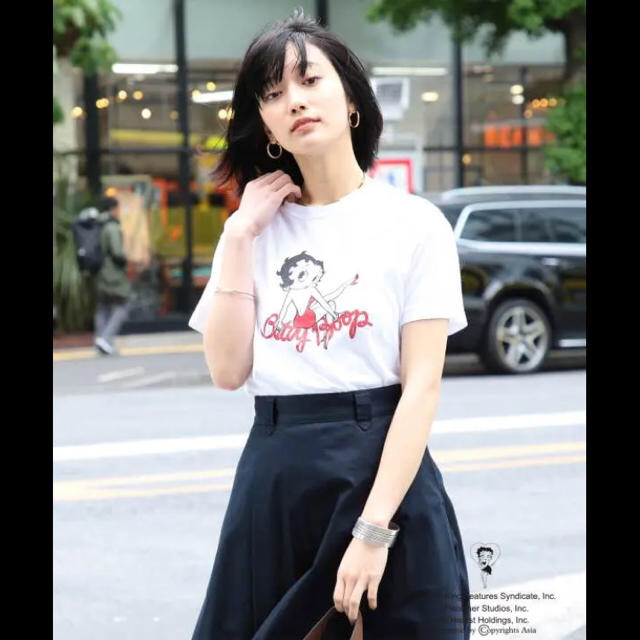 Ray BEAMS(レイビームス)のベティ Tシャツ Ray BEAMS レディースのトップス(Tシャツ(半袖/袖なし))の商品写真