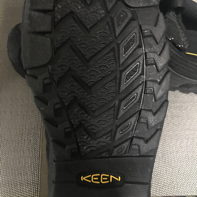 KEEN(キーン)のKEEN Low WP / シティズン キーン ロー ウォータープルーフ メンズの靴/シューズ(スニーカー)の商品写真