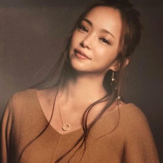 エイチアンドエム(H&M)の安室奈美恵コラボ ネックレス(ネックレス)