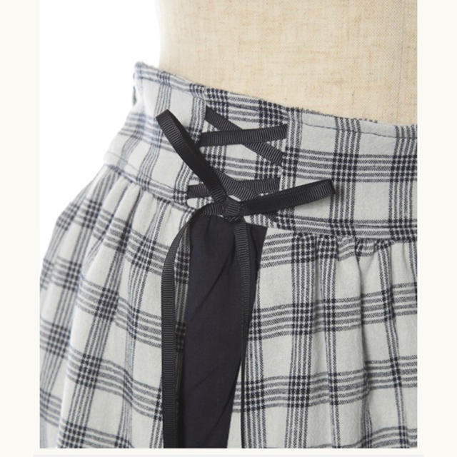 axes femme(アクシーズファム)のチェック柄 スカート レディースのスカート(ひざ丈スカート)の商品写真