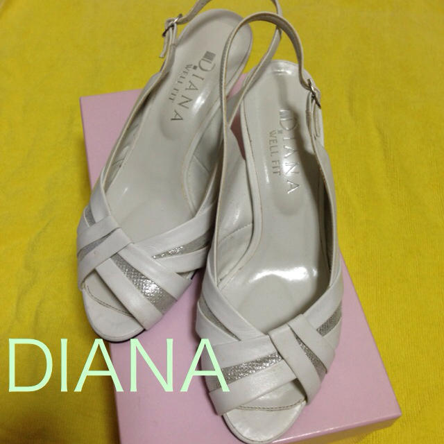 DIANA(ダイアナ)のダイアナ 大人サンダル☆24センチ レディースの靴/シューズ(サンダル)の商品写真