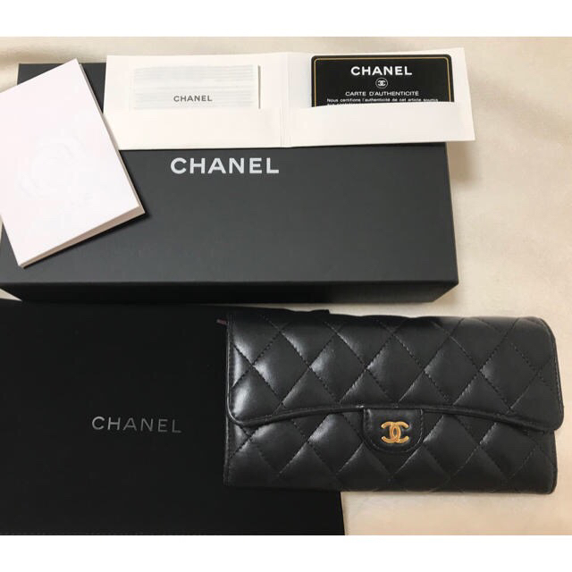 CHANEL(シャネル)のモグ様専用  CHANEL ラムスキン  マトラッセ 長財布☆美品 レディースのファッション小物(財布)の商品写真