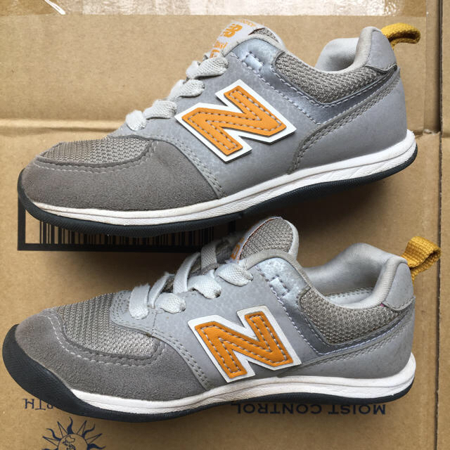 New Balance(ニューバランス)のNew Balance  スニーカー kids 15cm キッズ/ベビー/マタニティのキッズ靴/シューズ(15cm~)(スニーカー)の商品写真