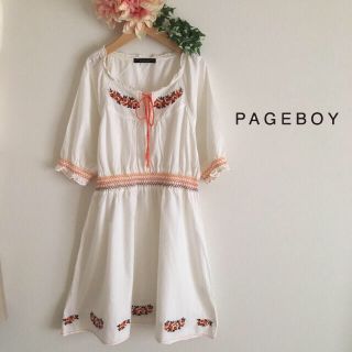 ページボーイ(PAGEBOY)の【まみ様専用】ページボーイ コットン素材の刺繍ワンピ(ひざ丈ワンピース)