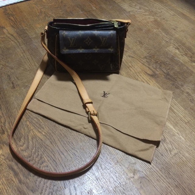 LOUIS VUITTON - ルイヴィトンヴィバシテ超美品