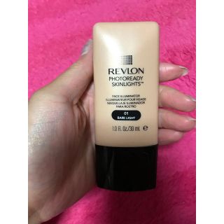 レブロン(REVLON)のレブロン フォトレディ スキンライト フェイス イルミネーター(化粧下地)