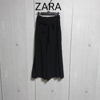 ザラ(ZARA)のZARA TRF クロップドパンツ(クロップドパンツ)