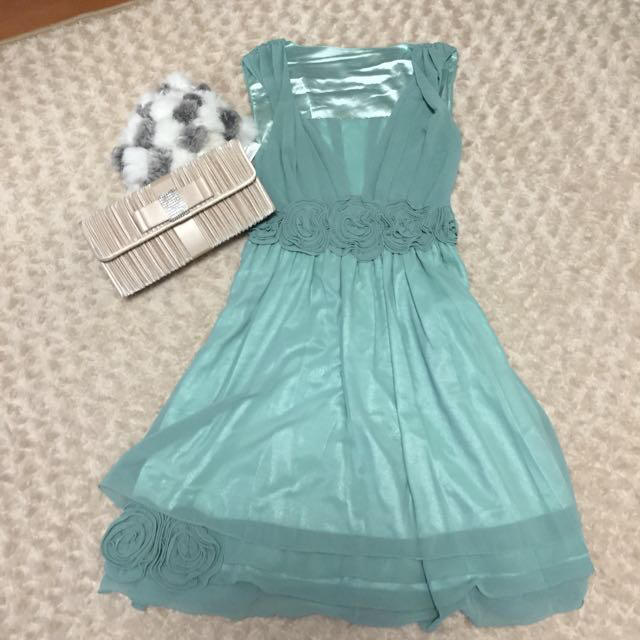 新品ドレス