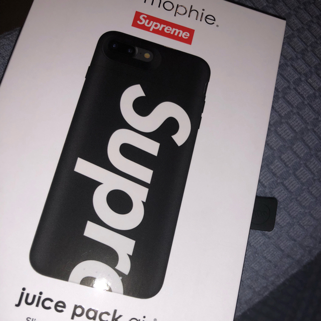 【最安値】Supreme iphone8 plus 充電ケース | フリマアプリ ラクマ
