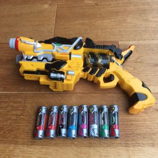 バンダイ(BANDAI)の送料込み！キョウリュウジャー　ガブリボルバー　獣電池セット(特撮)