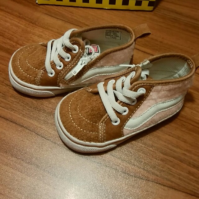 VANS(ヴァンズ)のvans キッズ ハイカットスニーカー 14㎝ キッズ/ベビー/マタニティのベビー靴/シューズ(~14cm)(スニーカー)の商品写真