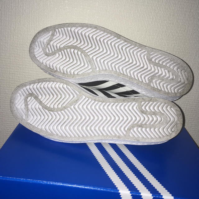 adidas(アディダス)のadidas レディースの靴/シューズ(スリッポン/モカシン)の商品写真