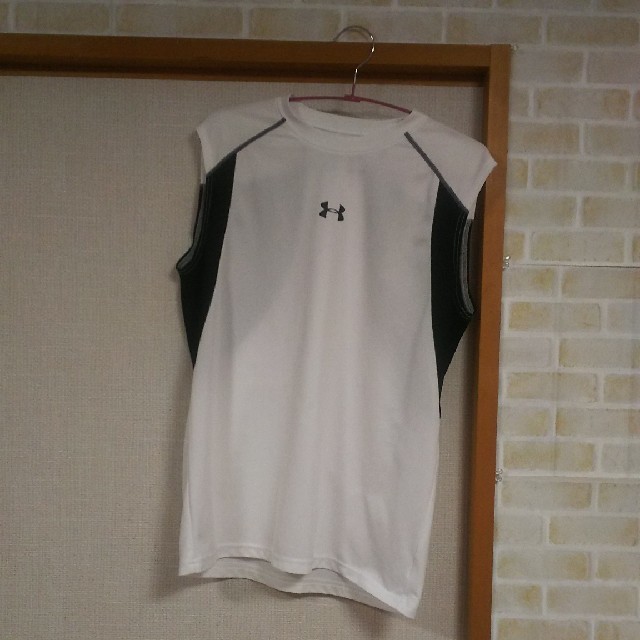 UNDER ARMOUR(アンダーアーマー)のタンクトップ メンズのトップス(タンクトップ)の商品写真