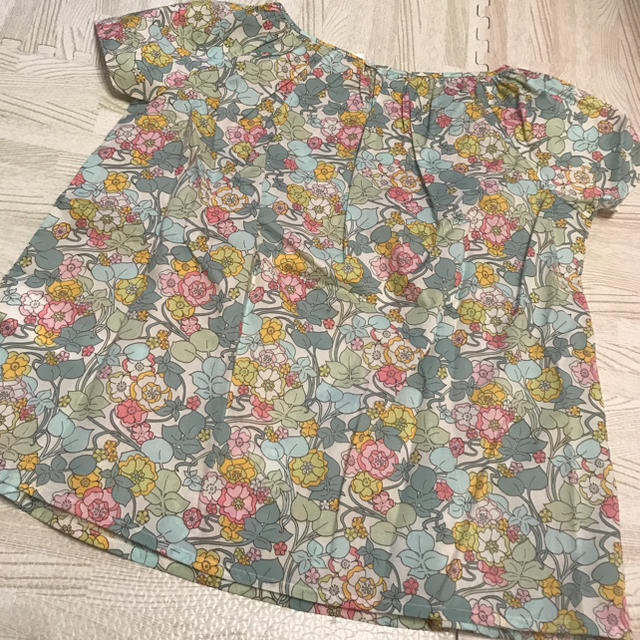 Bonpoint(ボンポワン)のボンポワン 18SS リバティブラウス 8ans 新品 キッズ/ベビー/マタニティのキッズ服女の子用(90cm~)(ブラウス)の商品写真