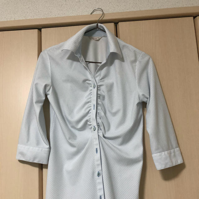 ORIHICA(オリヒカ)のシャツ 水色ストライプ レディースのトップス(シャツ/ブラウス(長袖/七分))の商品写真