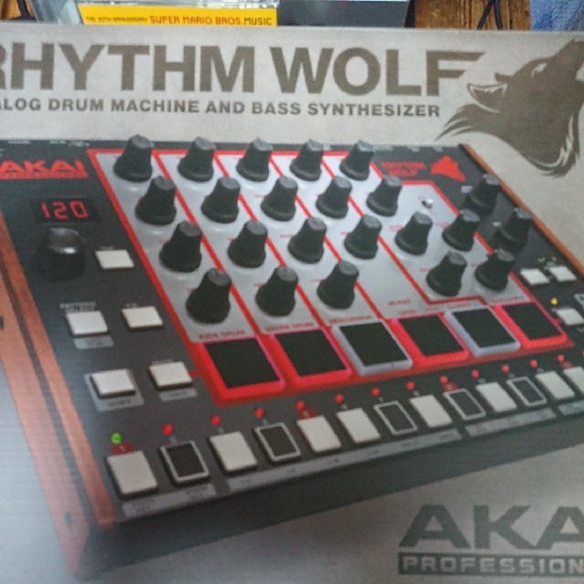 完動 美品！Rhythm Wolf リズムウルフ ＡＫＡＩ ドラムマシン 楽器のドラム(その他)の商品写真