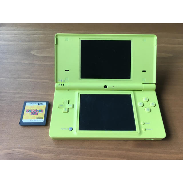 ニンテンドーDS(ニンテンドーDS)のDSi 本体 エンタメ/ホビーのゲームソフト/ゲーム機本体(携帯用ゲーム機本体)の商品写真