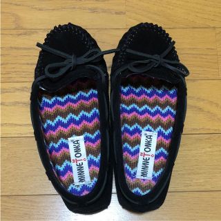 ミネトンカ(Minnetonka)のモカシン 22.5(スリッポン/モカシン)