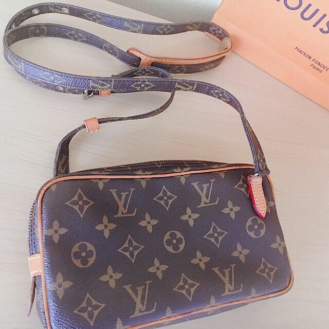 LOUIS VUITTON(ルイヴィトン)のルイヴィトン ショルダーバック レディースのバッグ(ショルダーバッグ)の商品写真