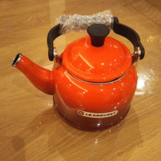 ルクルーゼ(LE CREUSET)のル・クルーゼ やかん ぶんさん様専用(調理道具/製菓道具)