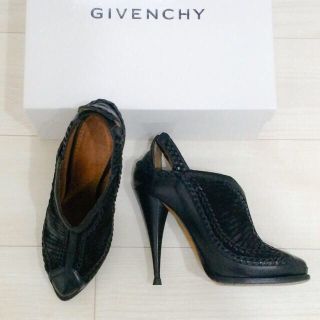 ジバンシィ(GIVENCHY)のGIVENCHY★ブーティ-ジバンシー(ブーツ)