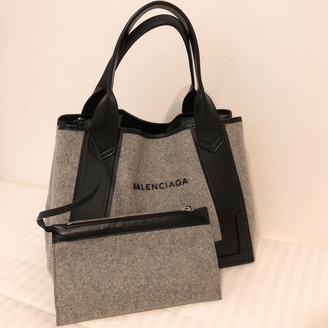 BALENCIAGA BAG(バレンシアガバッグ)のバレンシア トートバック S フェルトグレー 未使用品  レディースのバッグ(トートバッグ)の商品写真