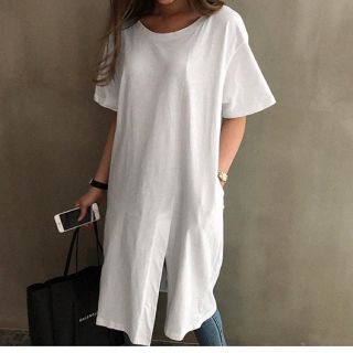 ザラ(ZARA)のややや様 専用      NANING9(ナンニング)変形スリットロングTシャツ(ひざ丈ワンピース)