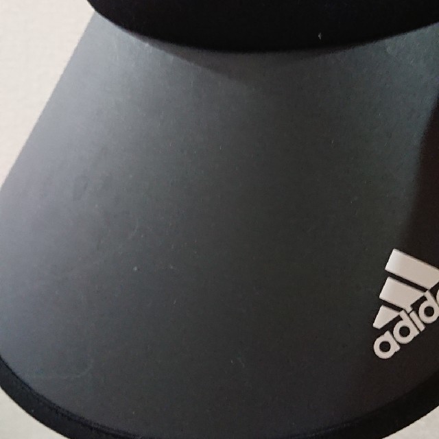 adidas(アディダス)のアディダス サンバイザー レディースの帽子(その他)の商品写真