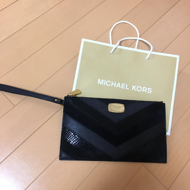 Michael Kors(マイケルコース)のMichael Korsクラッチバッグ ポーチ 4MAM様専用❣️ レディースのバッグ(クラッチバッグ)の商品写真