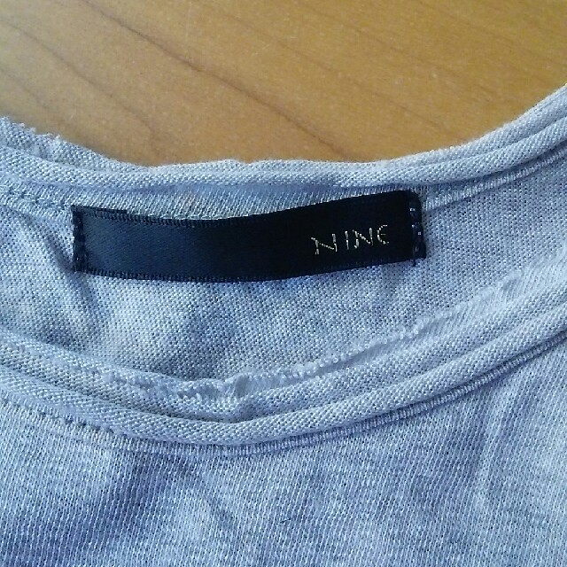 NINE(ナイン)のNINE タンクトップ 裾フリル グレー レディースのトップス(タンクトップ)の商品写真