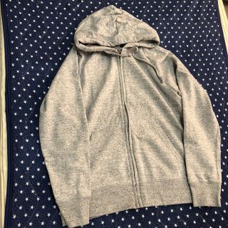 ユニクロ(UNIQLO)の薄手パーカー グレー UNIQLO XL(パーカー)