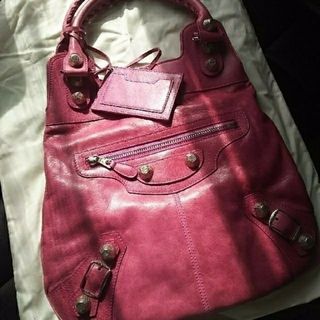 バレンシアガバッグ(BALENCIAGA BAG)の未使用💟 BALENCIAGA レア 人気色 ジャイアント スリム(ハンドバッグ)