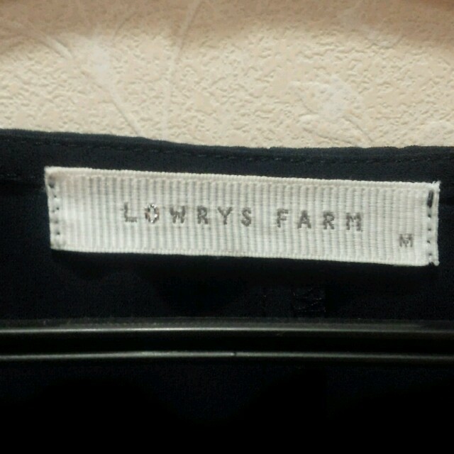 LOWRYS FARM(ローリーズファーム)のとっぷす レディースのトップス(シャツ/ブラウス(長袖/七分))の商品写真