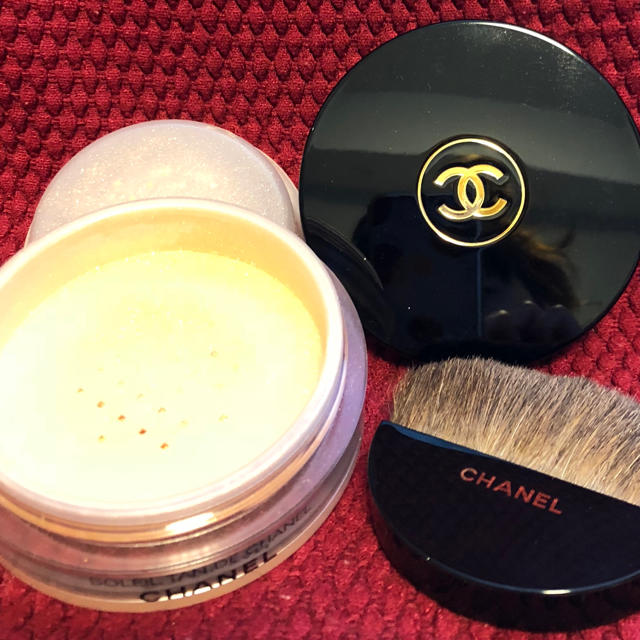 CHANEL(シャネル)のCHANEL【のすけ様専用】 コスメ/美容のベースメイク/化粧品(フェイスパウダー)の商品写真