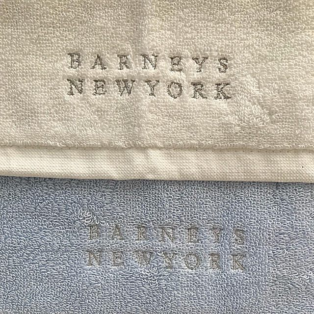 BARNEYS NEW YORK(バーニーズニューヨーク)の【新品】ハンドタオル レディースのファッション小物(ハンカチ)の商品写真