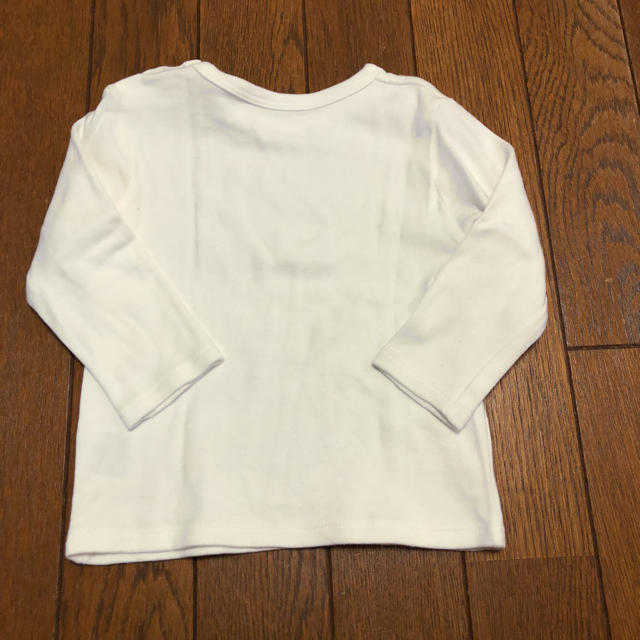 UNIQLO(ユニクロ)のUNIQLO  80 ロンT 白 キッズ/ベビー/マタニティのベビー服(~85cm)(Ｔシャツ)の商品写真