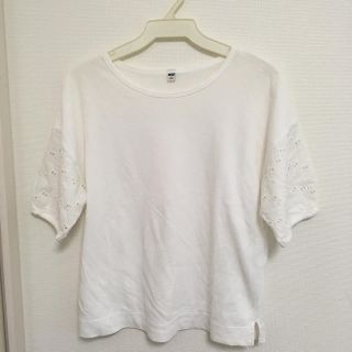 ユニクロ(UNIQLO)の袖レース白Tシャツ(Tシャツ(半袖/袖なし))