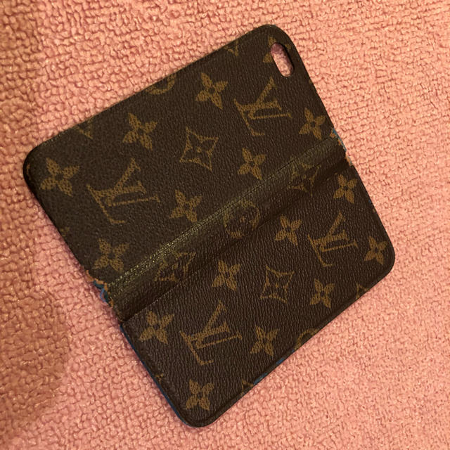 LOUIS VUITTON(ルイヴィトン)のLOUIS VUITTON スマホケース スマホ/家電/カメラのスマホアクセサリー(iPhoneケース)の商品写真