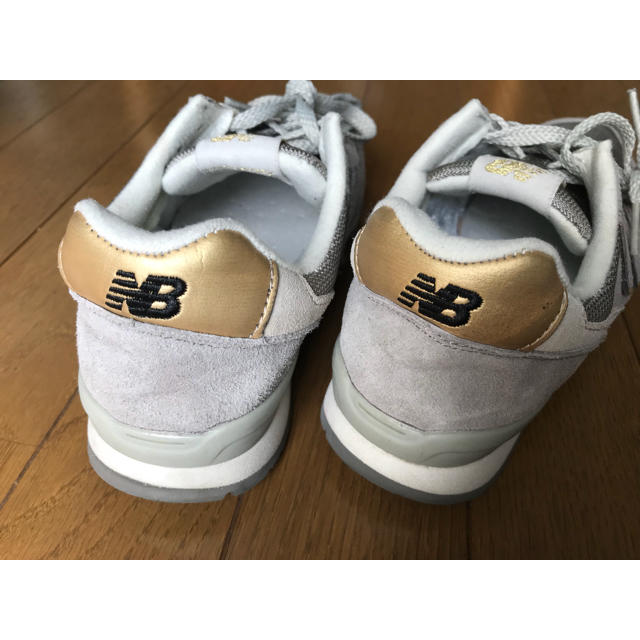 New Balance(ニューバランス)のニューバランスWR996 レディース 23.5 レディースの靴/シューズ(スニーカー)の商品写真