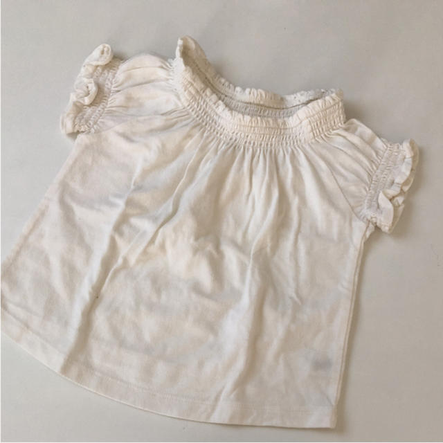 babyGAP(ベビーギャップ)のmakaさま専用 トップス baby GAP 白 80サイズ キッズ/ベビー/マタニティのベビー服(~85cm)(シャツ/カットソー)の商品写真
